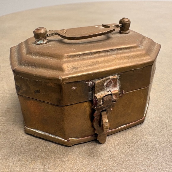 Octagonal Brass Trinket Box - Picture 2 of 10